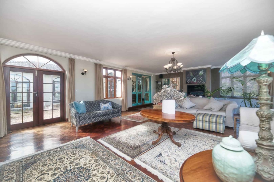 7 Bedroom Property for Sale in Voelklip Western Cape